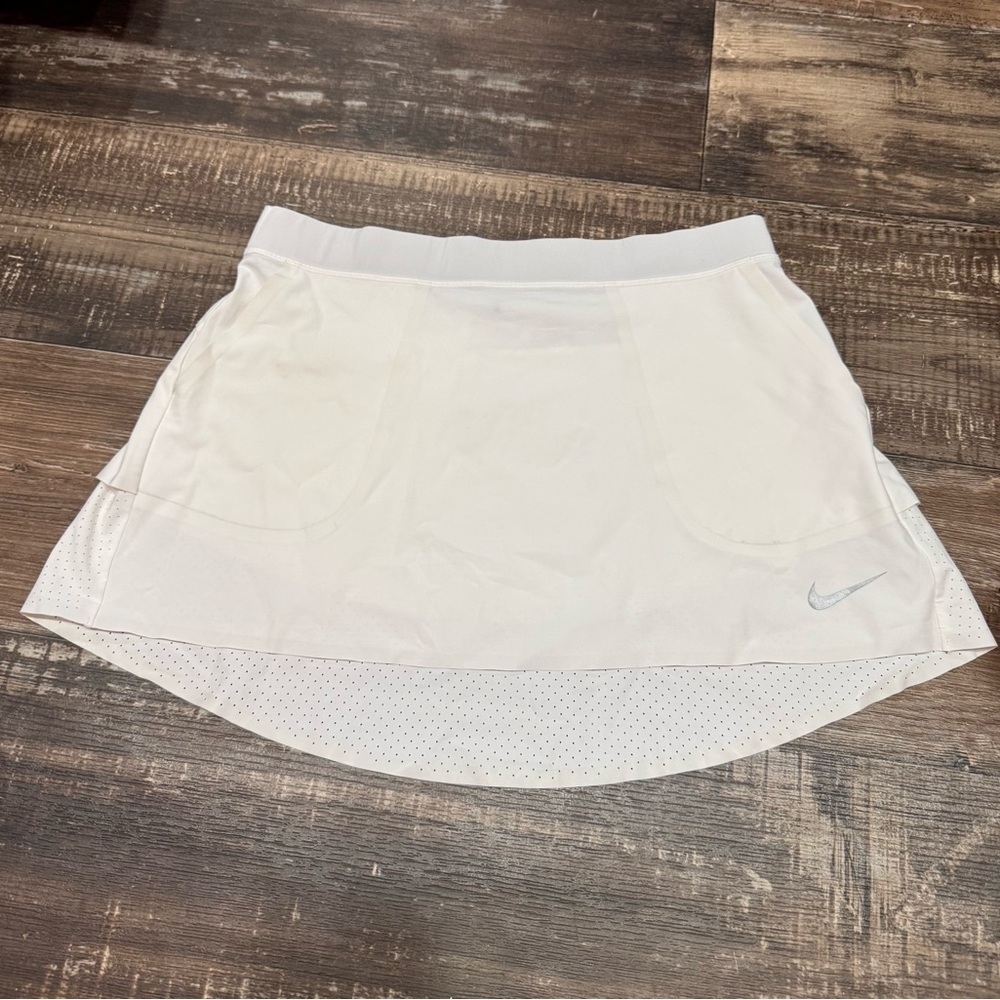 Nike Golf Women's White Skirt Sz Small